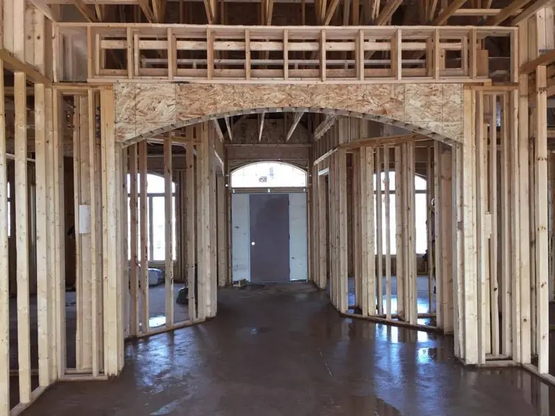 Arched openings in an entry, by G&A Construction